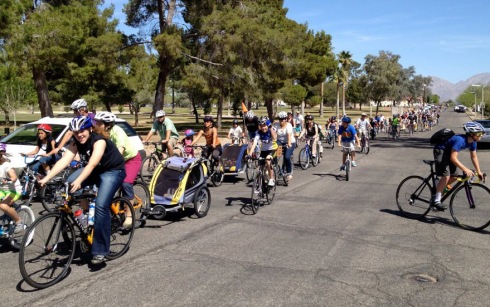 Kidical Mass ride in Tuscon, AZ.  From livingstreetsalliance.org.
